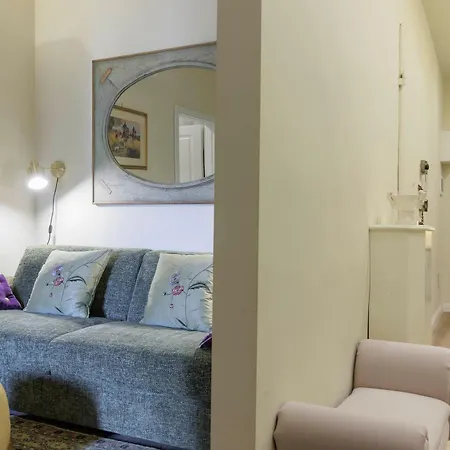 San Frediano Charming Apartment Florence