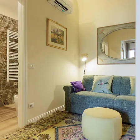 San Frediano Charming Apartment Florence